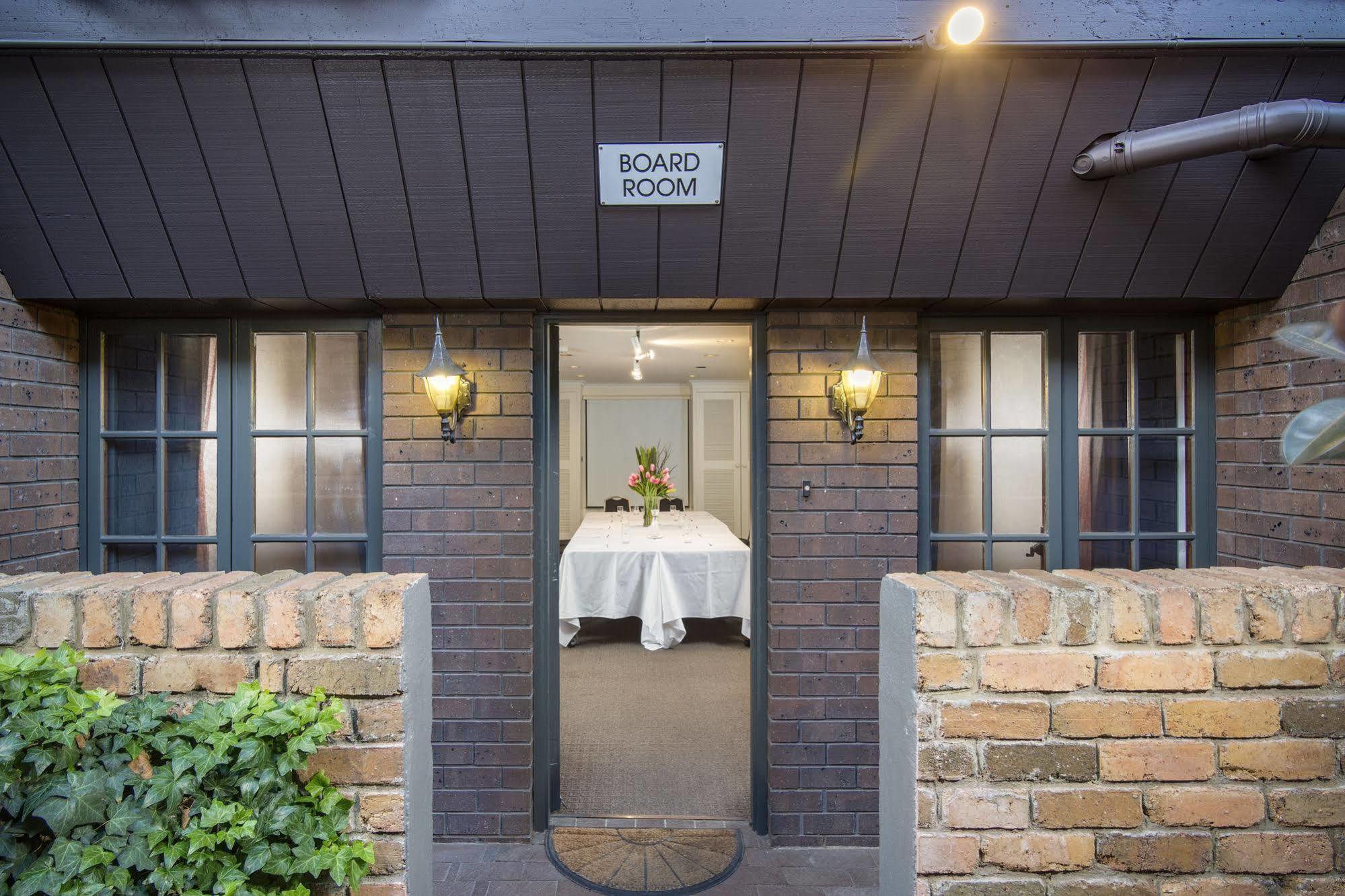 Adelaide Inn Exteriör bild
